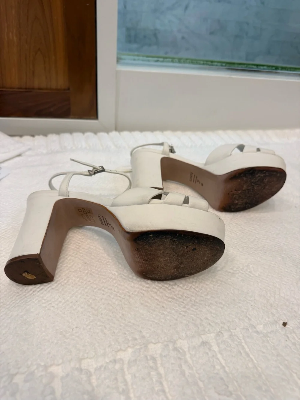 SCHUTZ White Platform Slingback Sandals with Blue Insole
